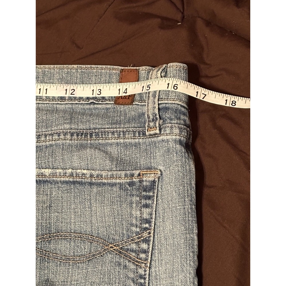 Abercrombie and Fitch Women's 10S Stretch Bootcut Medium Wash Jeans 10 Short - Picture 4 of 4